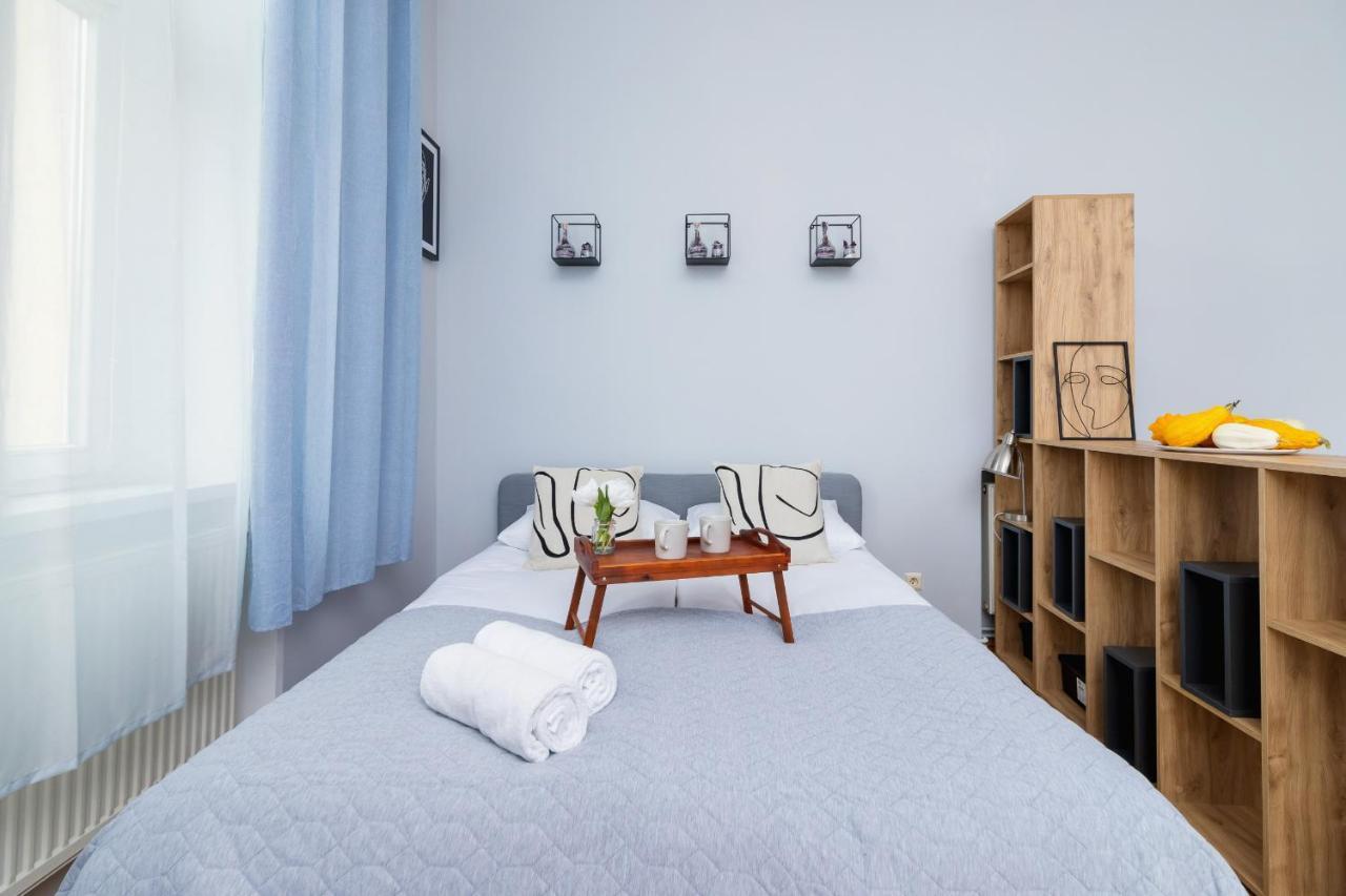 Podwale Apartment Uj Downtown Cracow By Noclegi Renters Красков Екстериор снимка